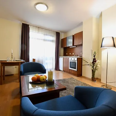 Dolomiti Lejlighedshotel 4*